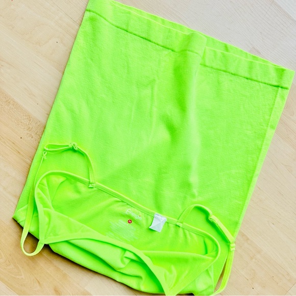 Energie neon green spaghetti strap tank top. Size Medium. NWOT. - Picture 2 of 8